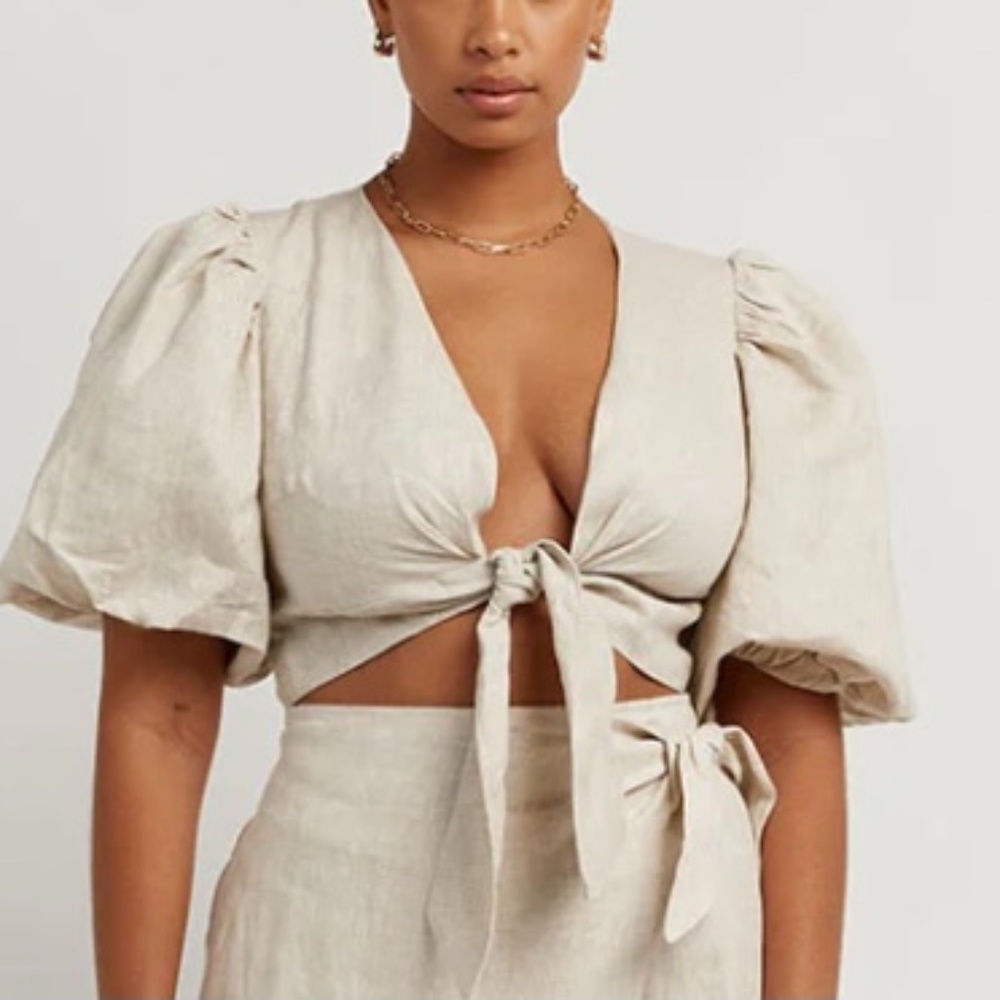 DISSH Linen Crop Top